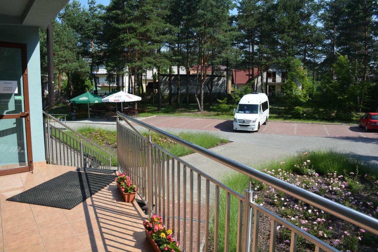 Dom Turysty "Tramp" Hotel Bukowno Exterior foto